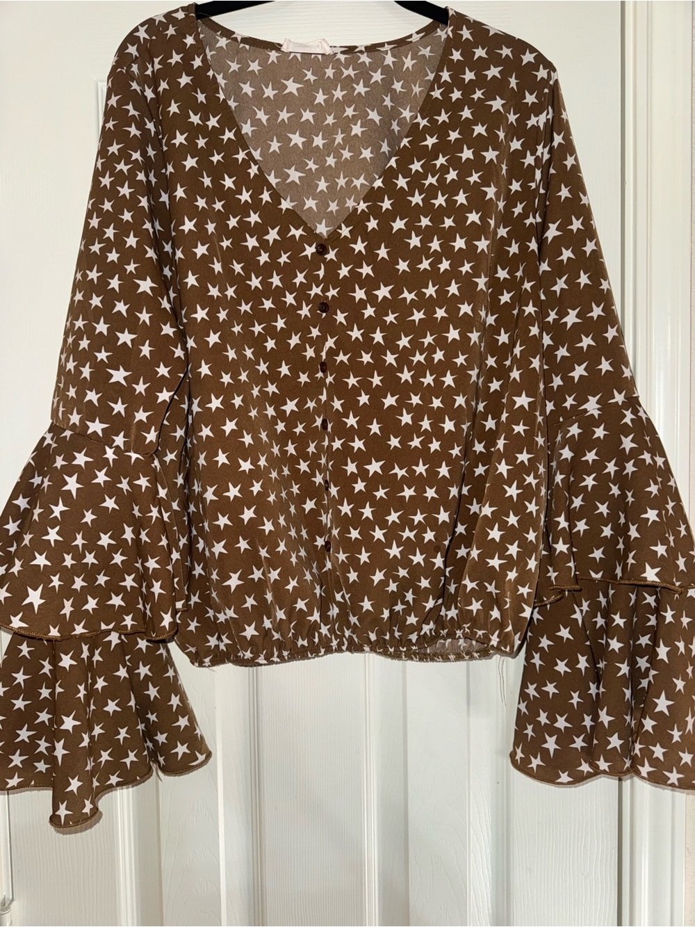 BUCKETLIST Brown Star Print V-Neck Ruffle Sleeve Blouse